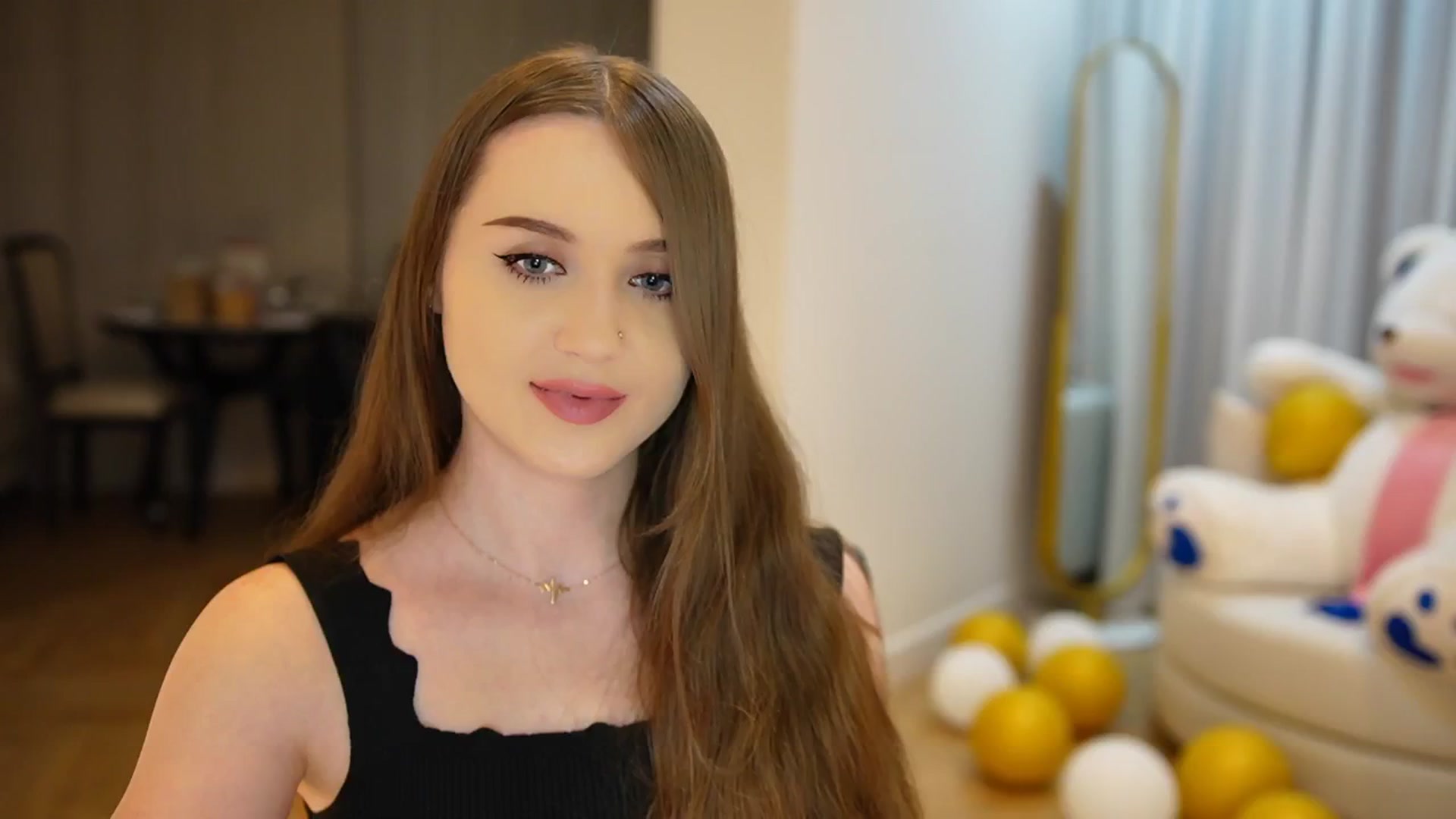 Gallery image thumbnail from Innocent_Soul's myfreecams stream on, 10/01/2024, 20:06 image 12 of 20