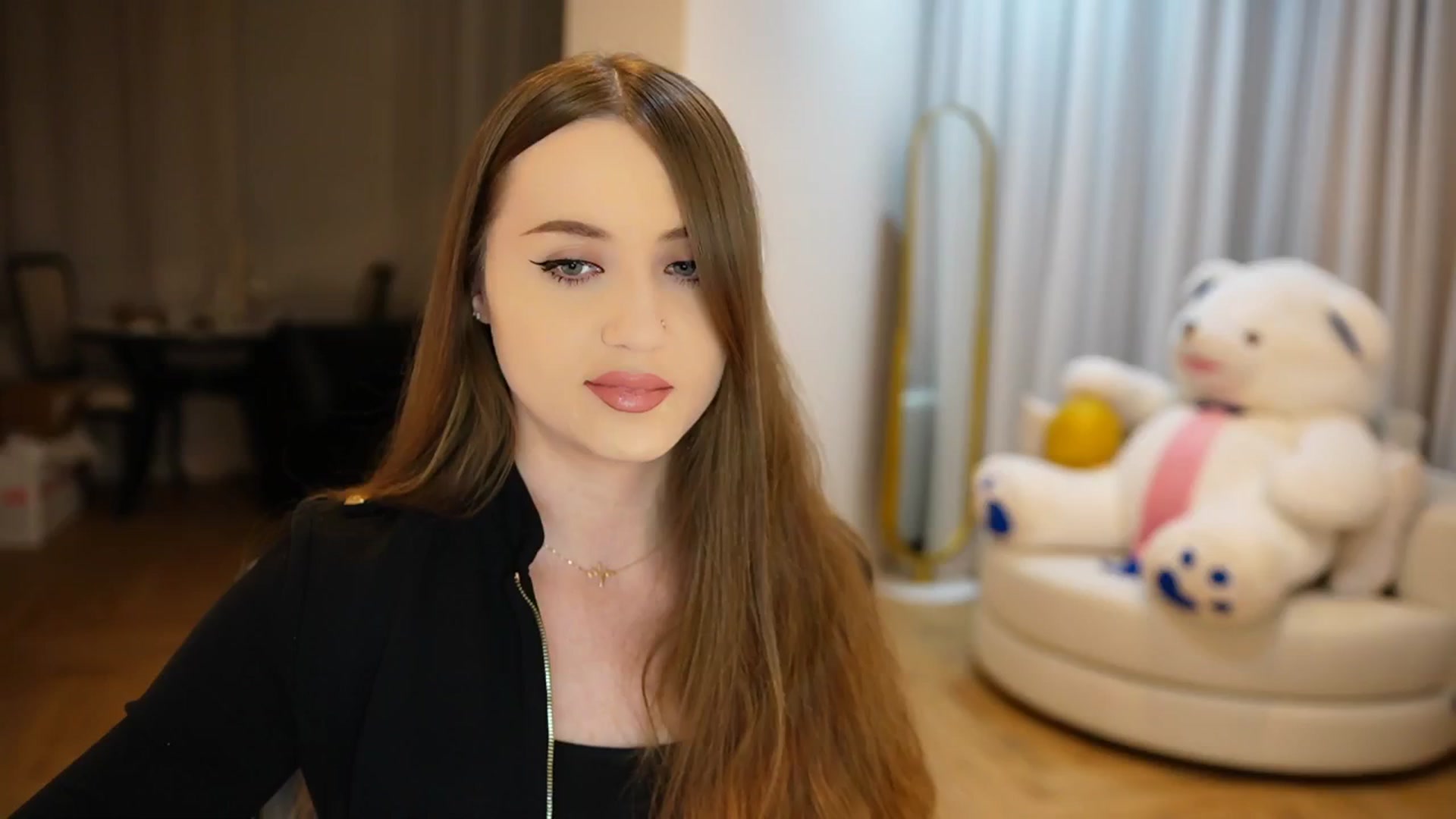 Gallery image thumbnail from Innocent_Soul's myfreecams stream on, 10/13/2024, 20:24 image 20 of 20