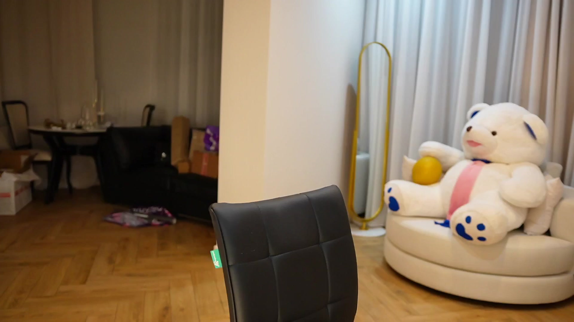 Gallery image thumbnail from Innocent_Soul's myfreecams stream on, 10/13/2024, 20:44 image 20 of 20