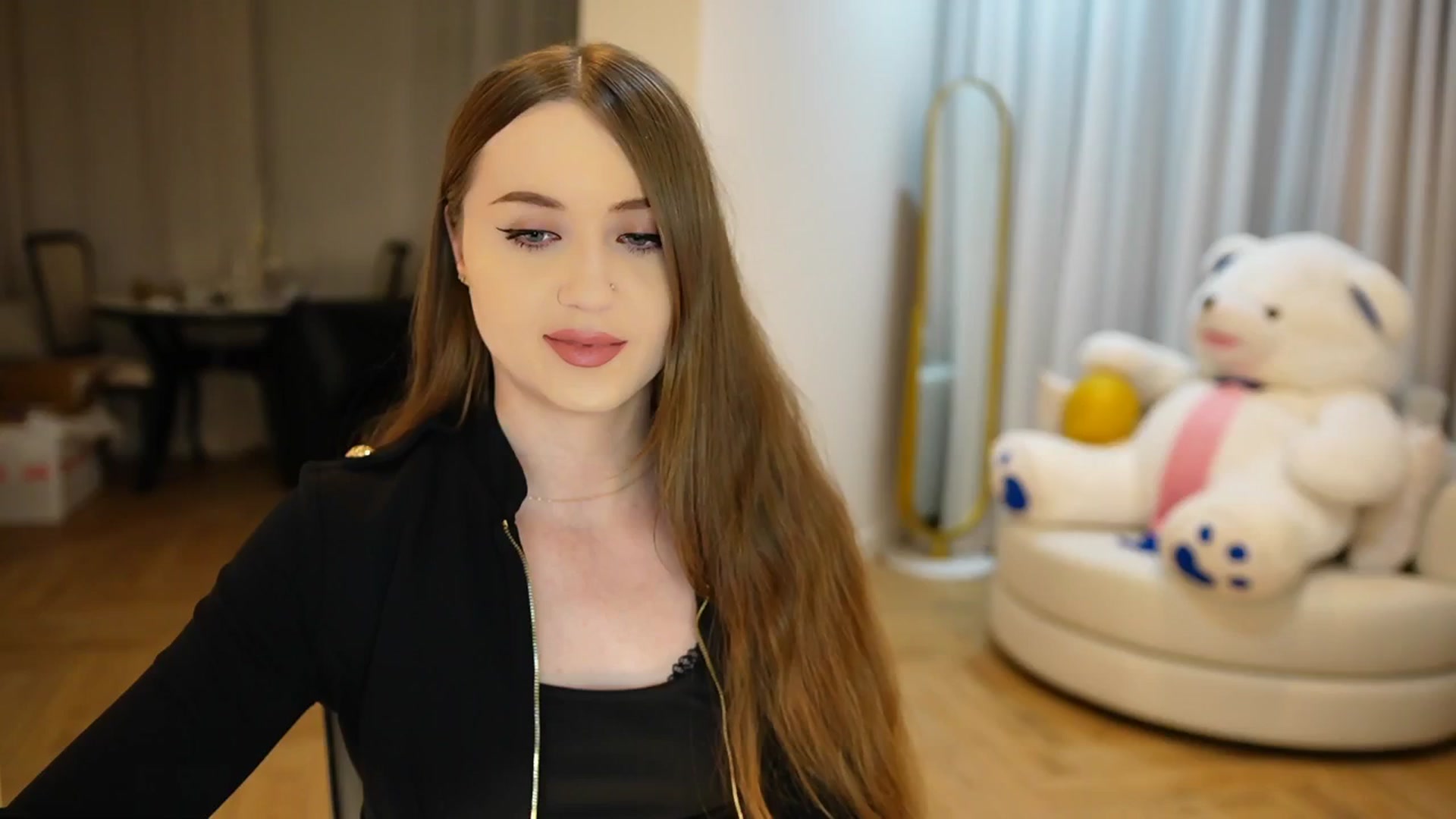 Gallery image thumbnail from Innocent_Soul's myfreecams stream on, 10/13/2024, 21:37 image 20 of 20