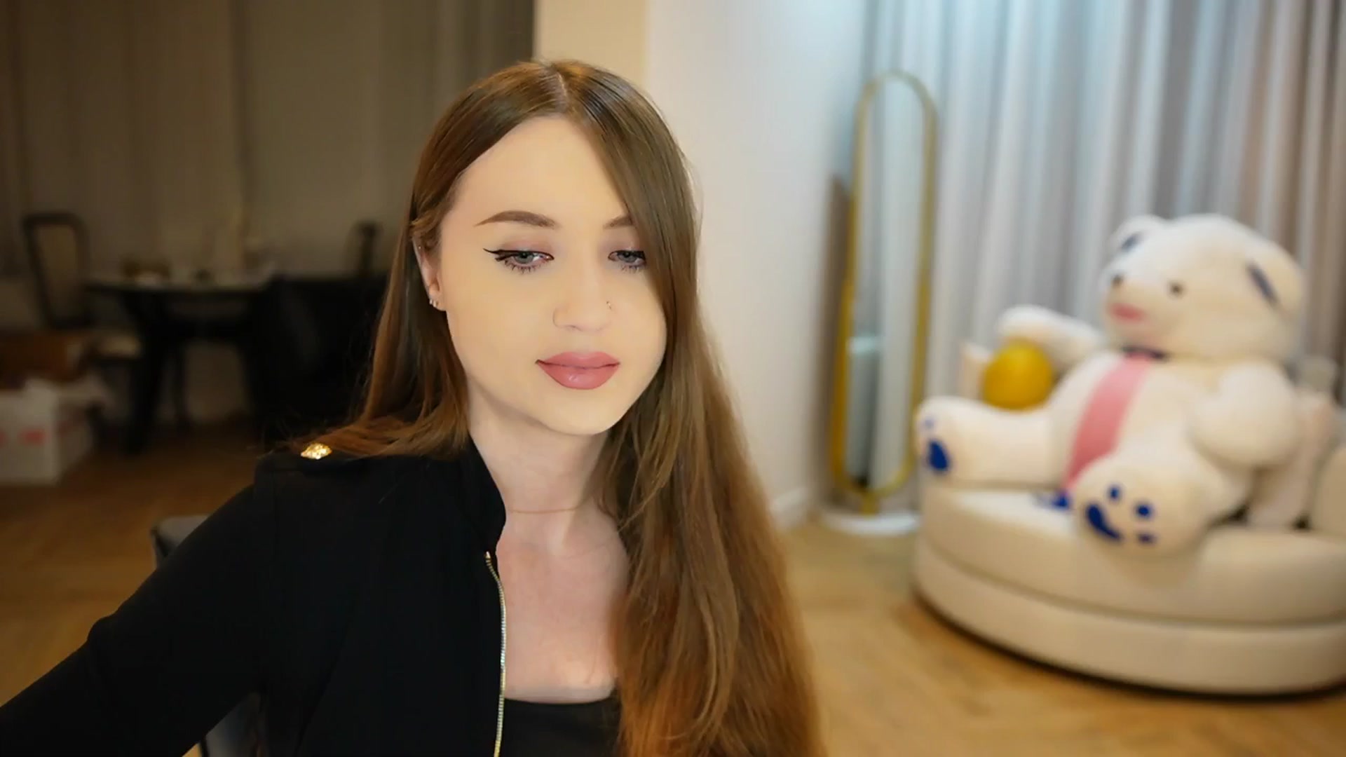 Gallery image thumbnail from Innocent_Soul's myfreecams stream on, 10/13/2024, 22:14 image 16 of 20