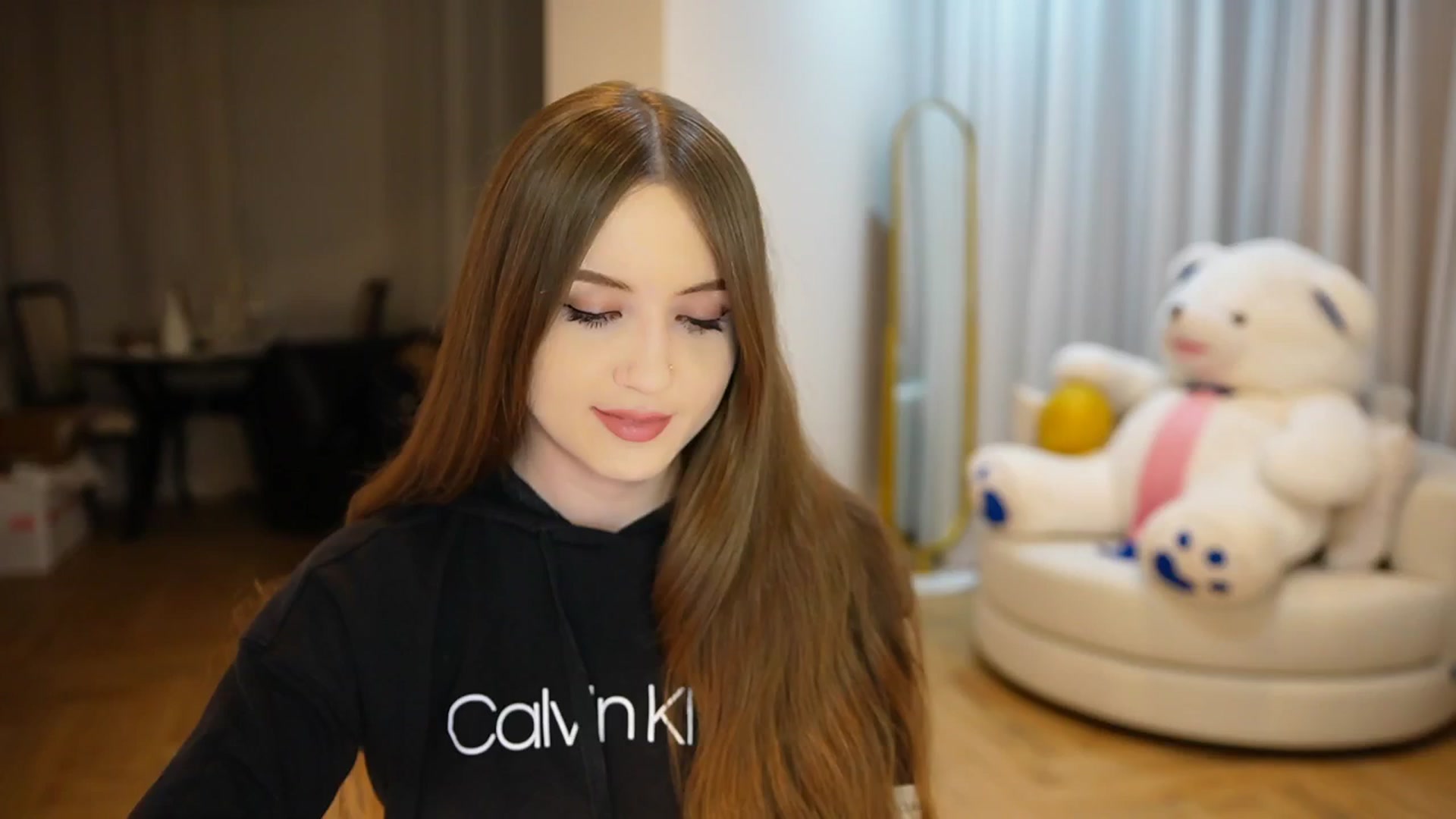 Gallery image thumbnail from Innocent_Soul's myfreecams stream on, 10/15/2024, 21:44 image 1 of 20
