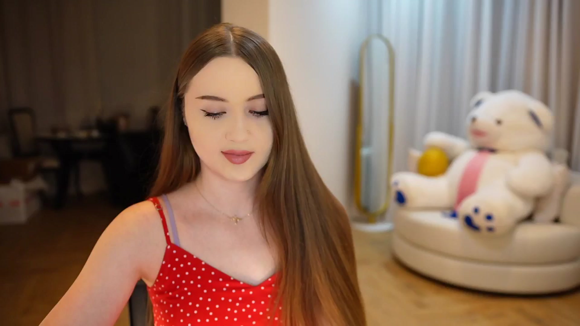 Gallery image thumbnail from Innocent_Soul's myfreecams stream on, 10/18/2024, 18:41 image 2 of 20