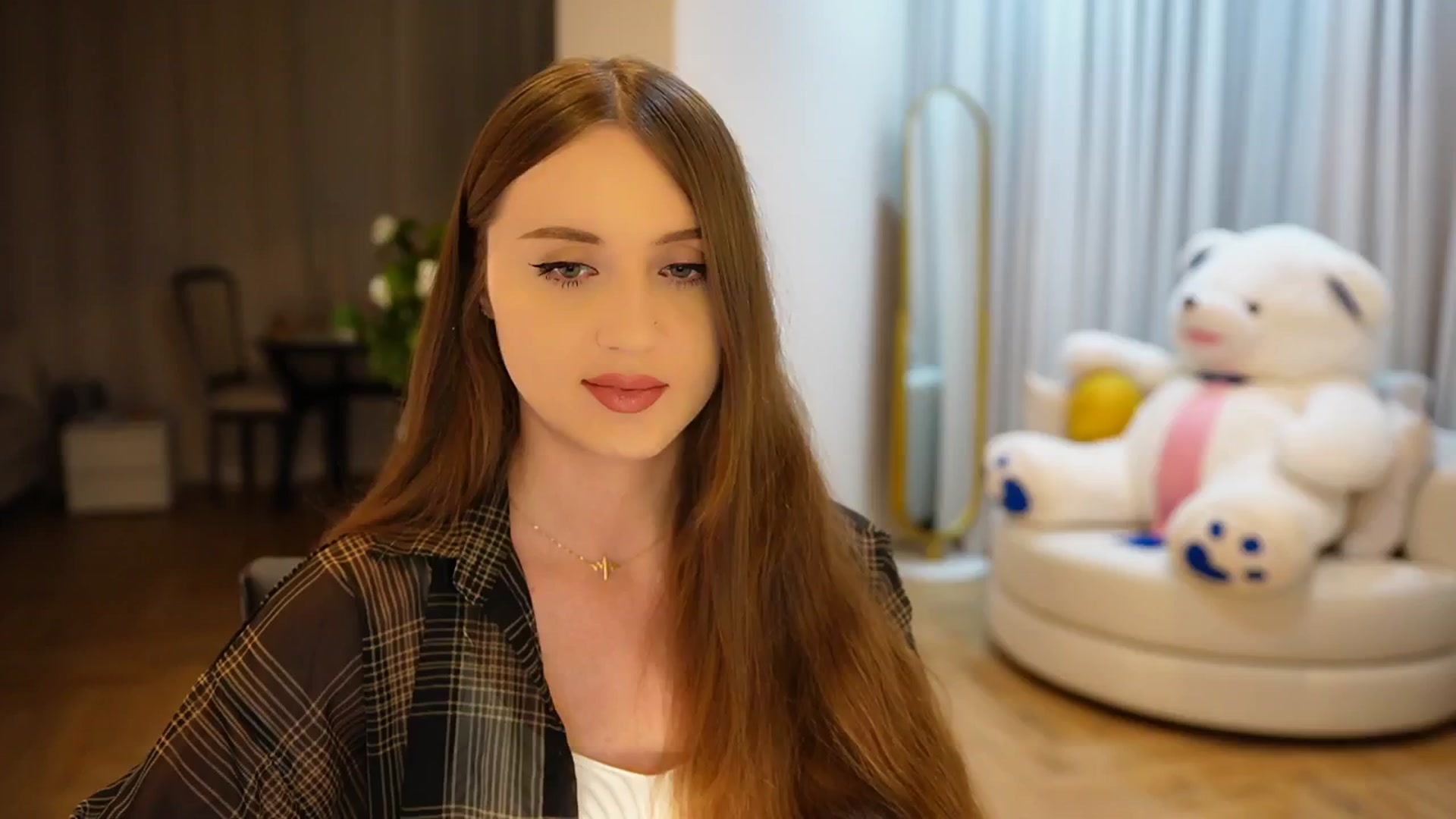 Gallery image thumbnail from Innocent_Soul's myfreecams stream on, 10/30/2024, 16:01 image 13 of 20