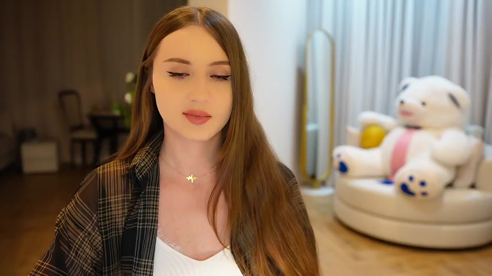 Gallery image thumbnail from Innocent_Soul's myfreecams stream on, 10/30/2024, 17:01 image 1 of 20