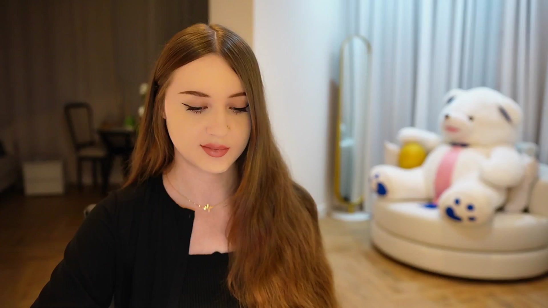 Gallery image thumbnail from Innocent_Soul's myfreecams stream on, 11/05/2024, 14:51 image 2 of 20