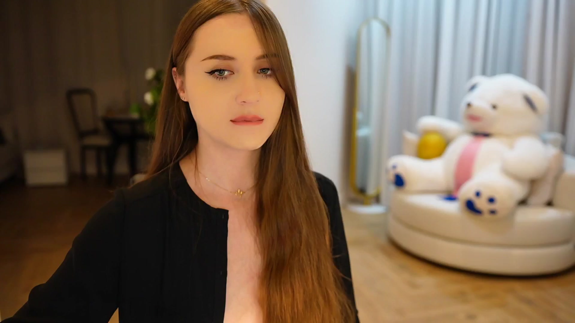 Gallery image thumbnail from Innocent_Soul's myfreecams stream on, 11/05/2024, 17:39 image 5 of 20