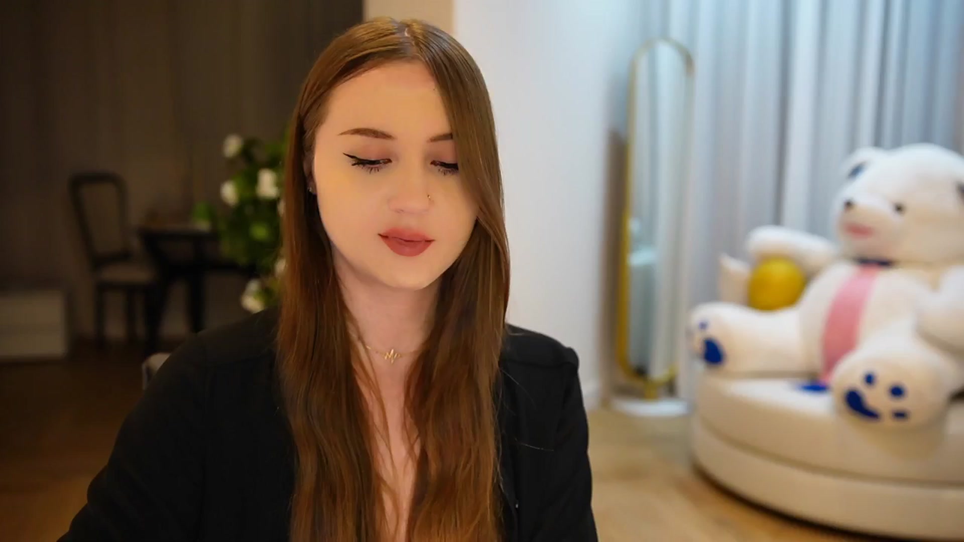 Gallery image thumbnail from Innocent_Soul's myfreecams stream on, 11/05/2024, 17:39 image 18 of 20