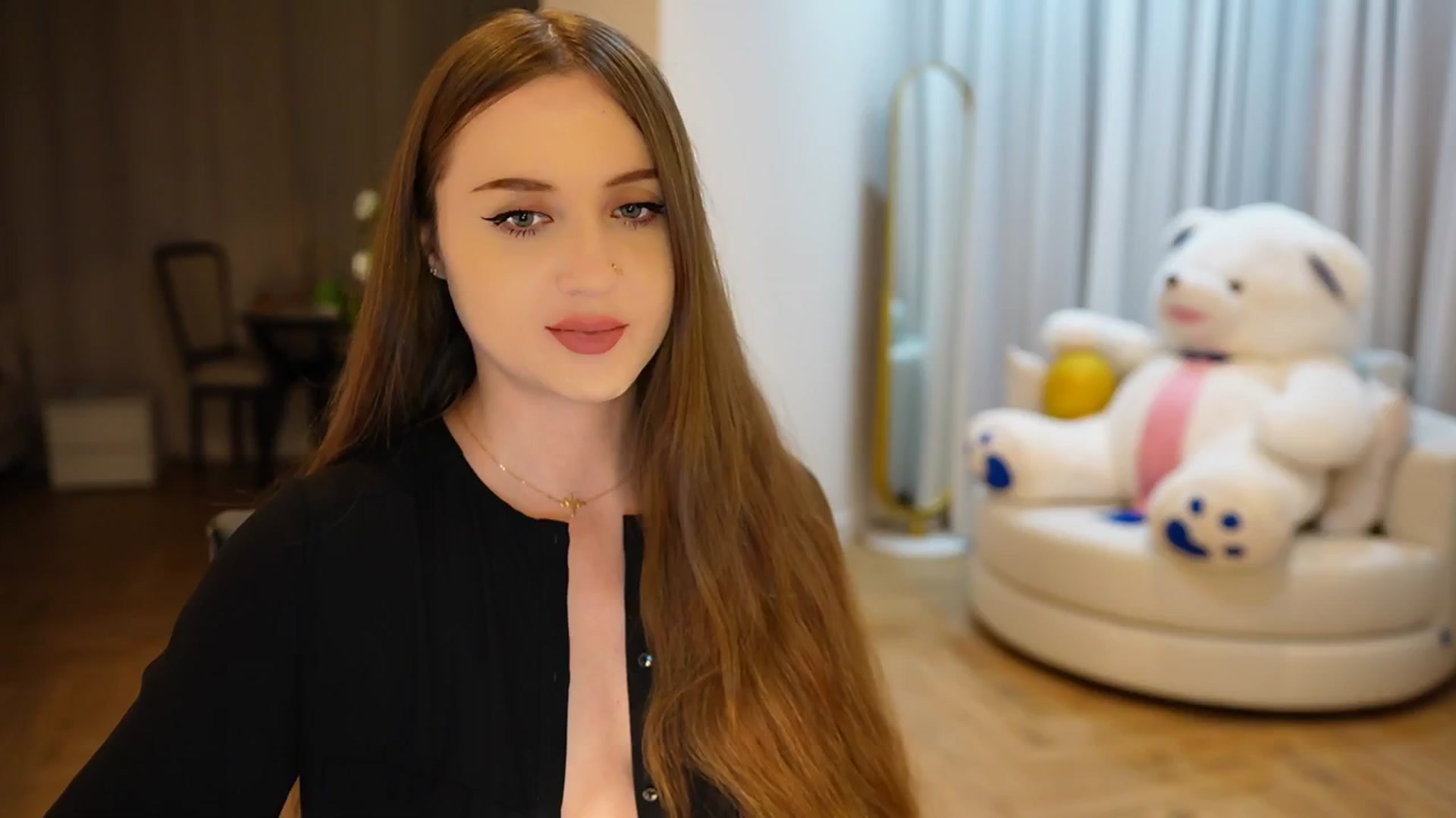 Gallery image thumbnail from Innocent_Soul's myfreecams stream on, 11/05/2024, 17:39 image 1 of 20