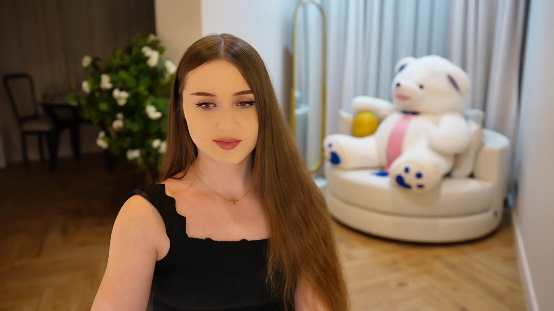 Gallery image thumbnail from Innocent_Soul's myfreecams stream on, 11/12/2024, 14:49 image 19 of 20