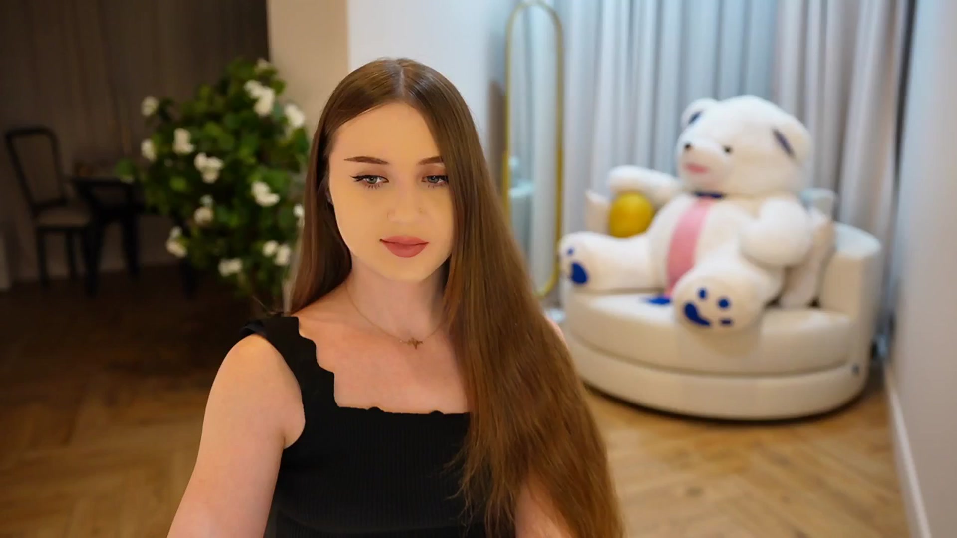 Gallery image thumbnail from Innocent_Soul's myfreecams stream on, 11/12/2024, 14:49 image 20 of 20