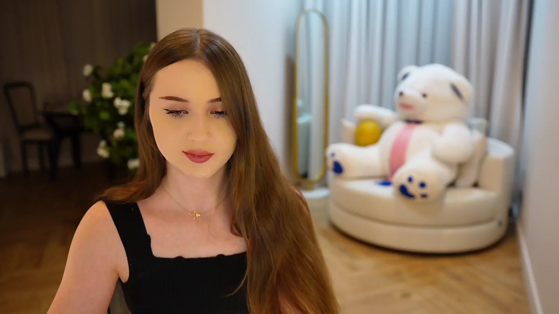 Gallery image thumbnail from Innocent_Soul's myfreecams stream on, 11/12/2024, 15:47 image 2 of 20
