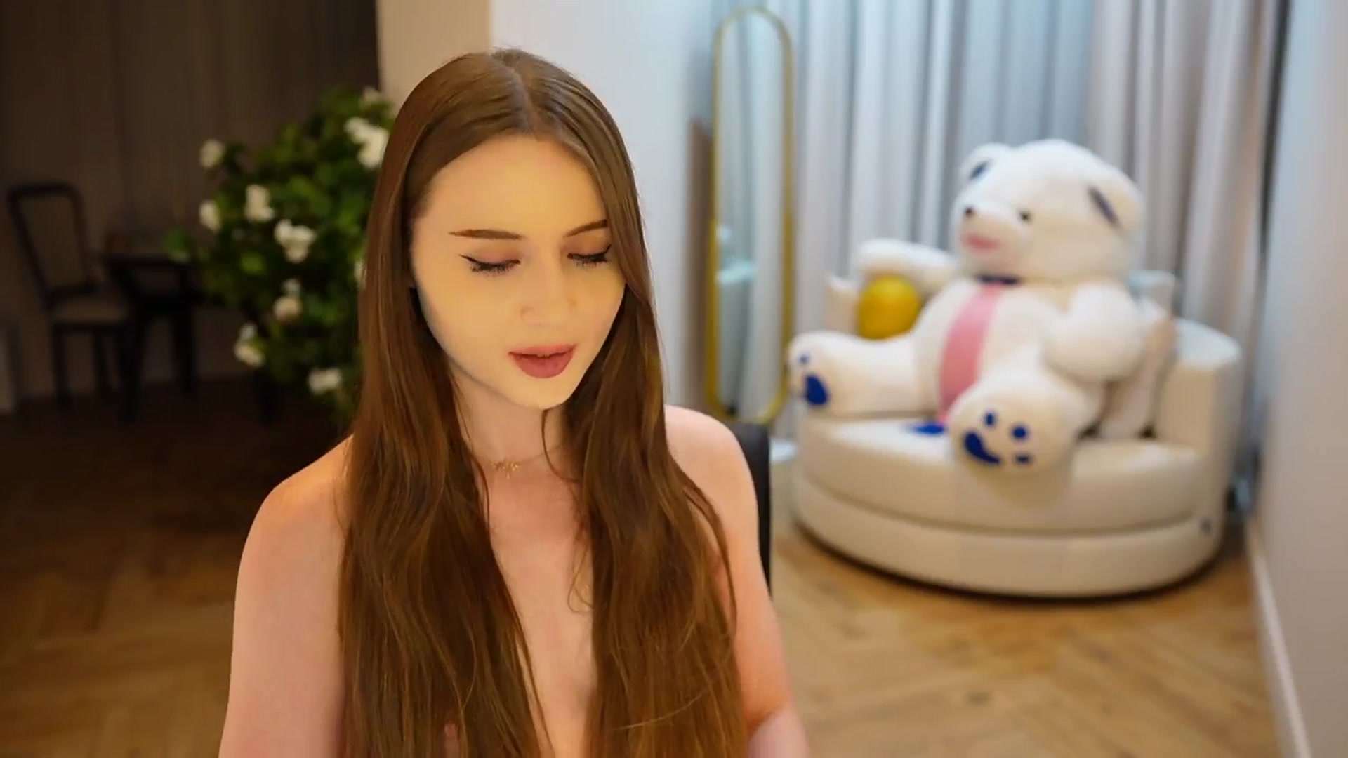 Gallery image thumbnail from Innocent_Soul's myfreecams stream on, 11/13/2024, 19:04 image 18 of 20