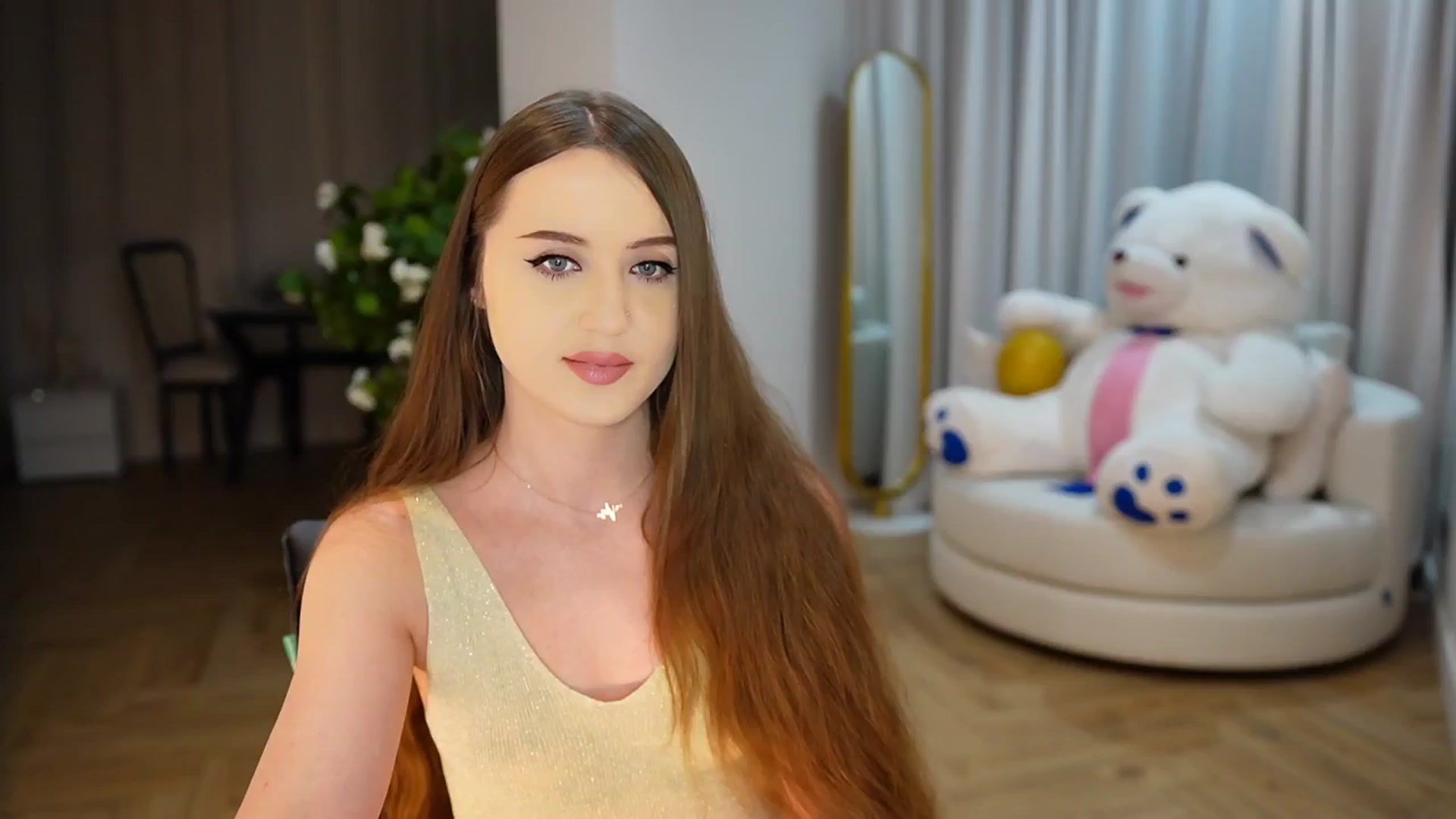 Gallery image thumbnail from Innocent_Soul's myfreecams stream on, 11/18/2024, 14:57 image 2 of 20