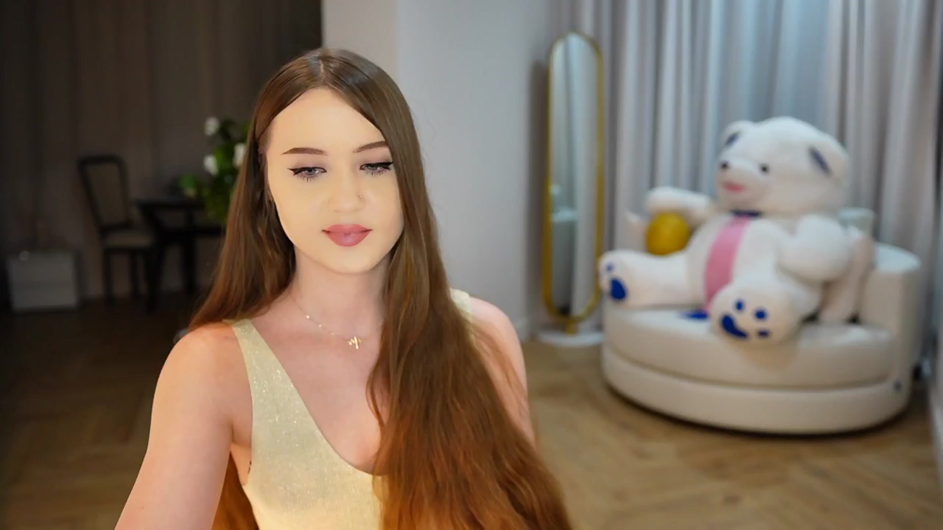 Gallery image thumbnail from Innocent_Soul's myfreecams stream on, 11/18/2024, 16:12 image 18 of 20