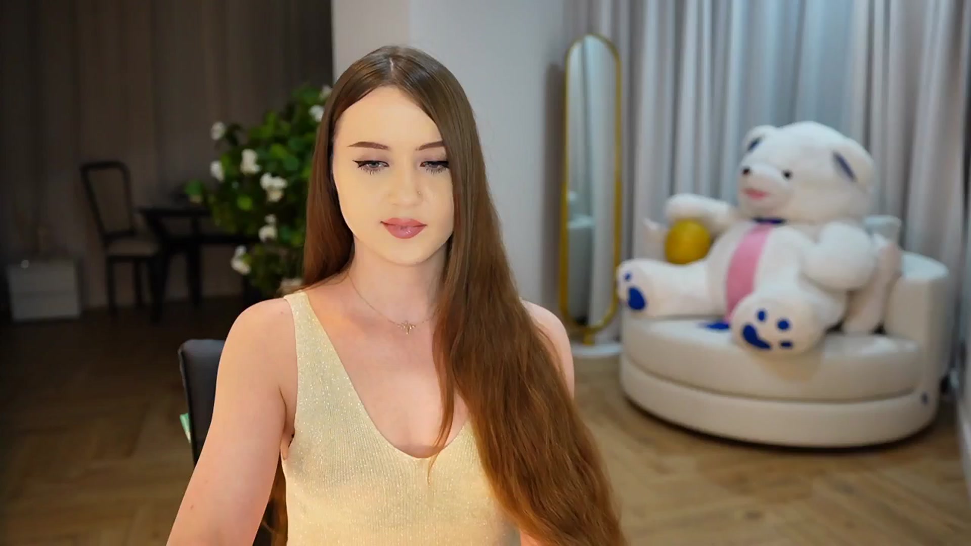 Gallery image thumbnail from Innocent_Soul's myfreecams stream on, 11/18/2024, 16:12 image 16 of 20