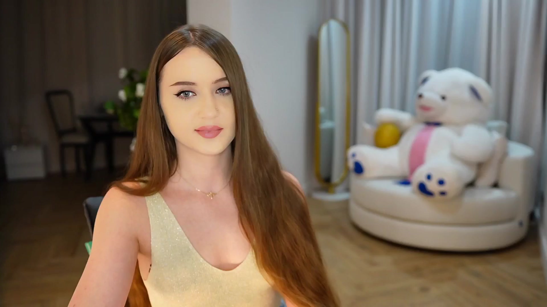 Gallery image thumbnail from Innocent_Soul's myfreecams stream on, 11/18/2024, 16:12 image 13 of 20