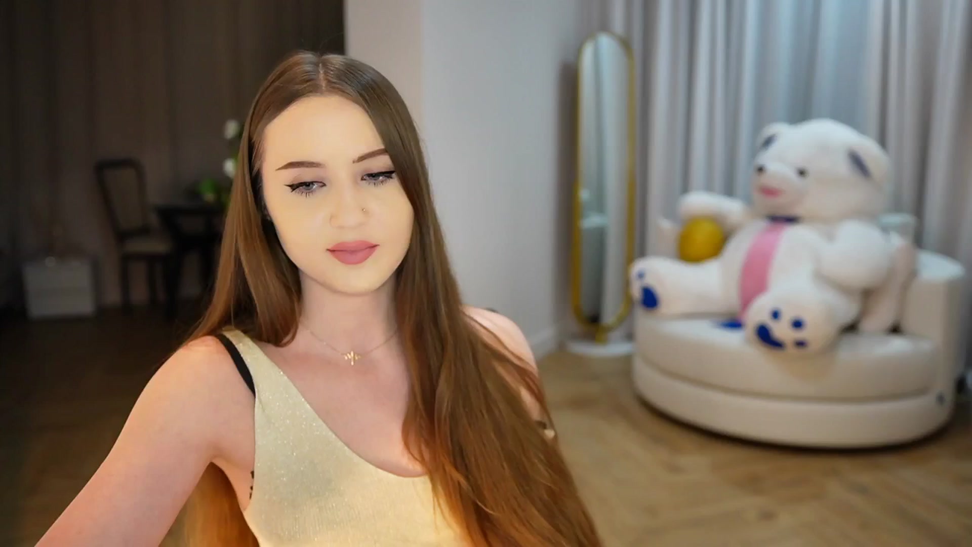 Gallery image thumbnail from Innocent_Soul's myfreecams stream on, 11/18/2024, 19:52 image 12 of 20