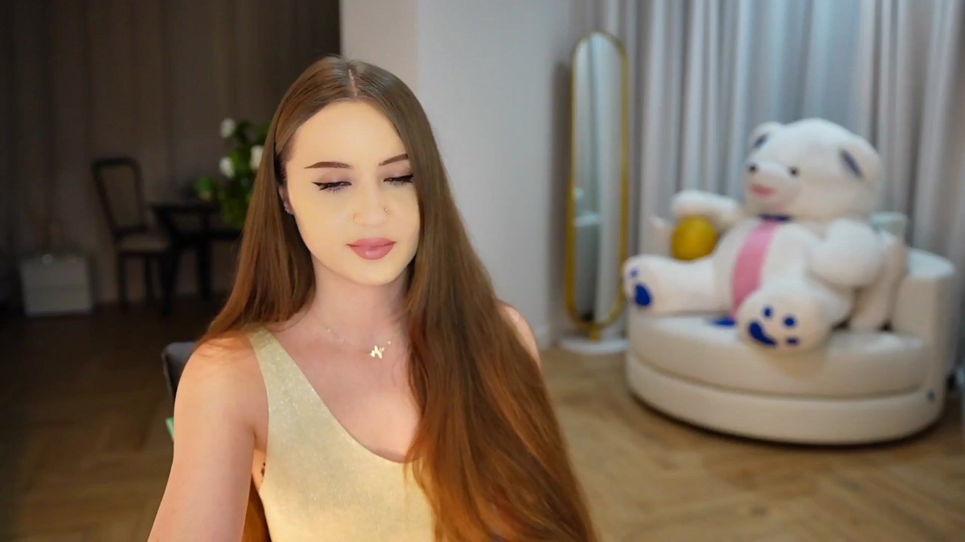 Gallery image thumbnail from Innocent_Soul's myfreecams stream on, 11/18/2024, 19:52 image 2 of 20
