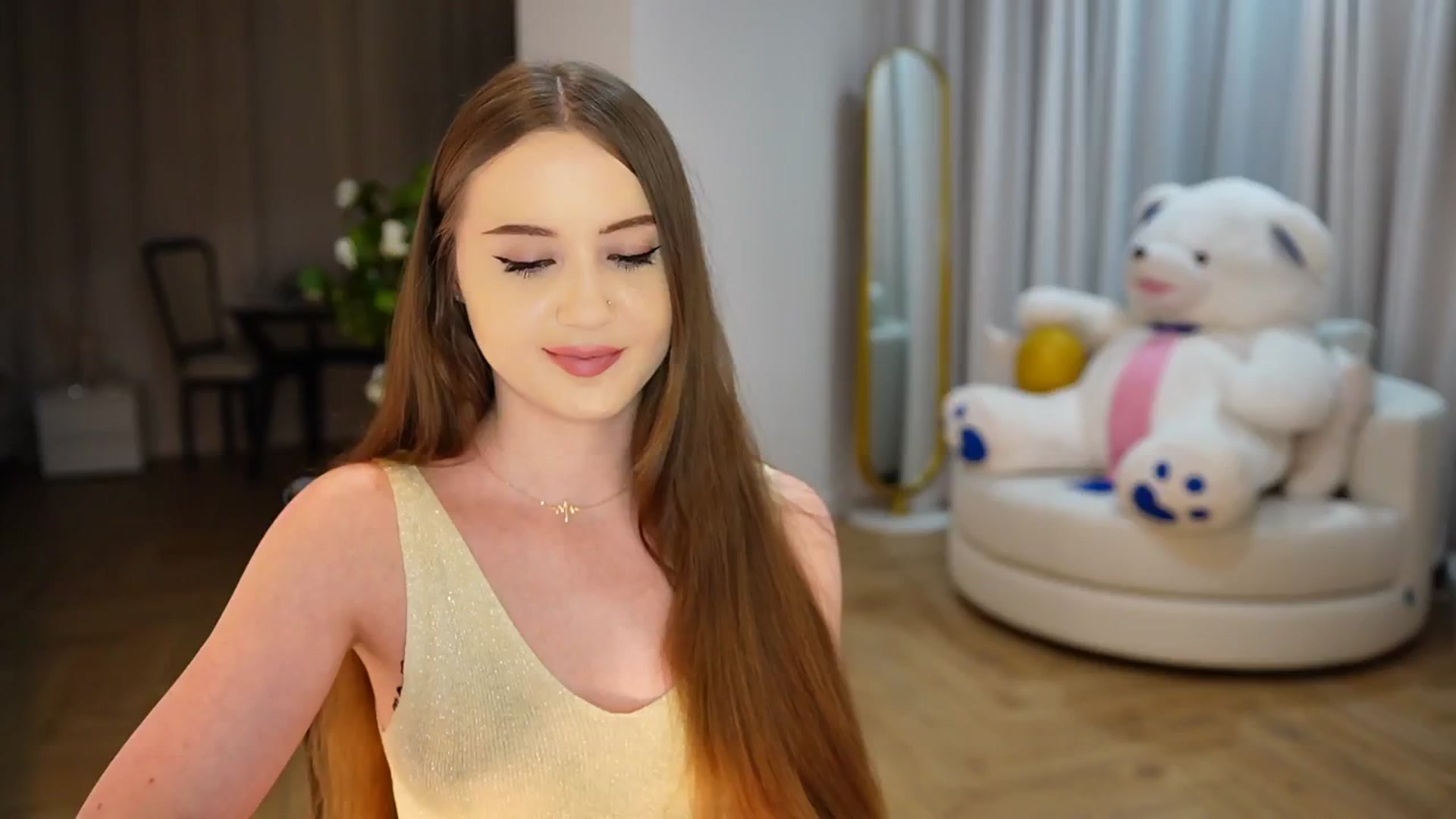 Gallery image thumbnail from Innocent_Soul's myfreecams stream on, 11/18/2024, 20:34 image 18 of 20