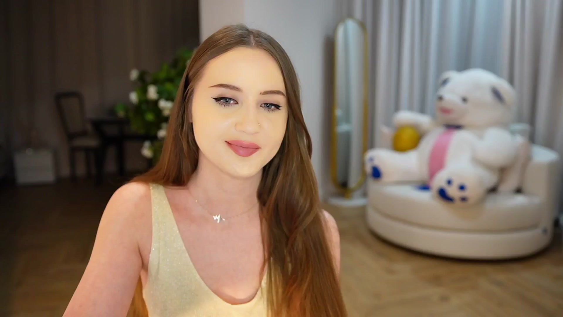 Gallery image thumbnail from Innocent_Soul's myfreecams stream on, 11/18/2024, 20:34 image 20 of 20