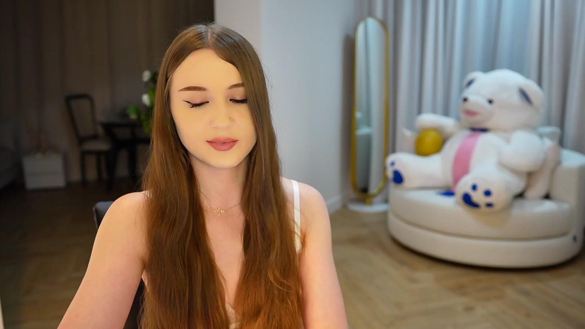 Gallery image thumbnail from Innocent_Soul's myfreecams stream on, 11/19/2024, 16:53 image 20 of 20