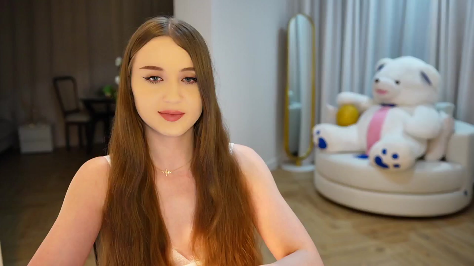 Gallery image thumbnail from Innocent_Soul's myfreecams stream on, 11/19/2024, 16:53 image 18 of 20