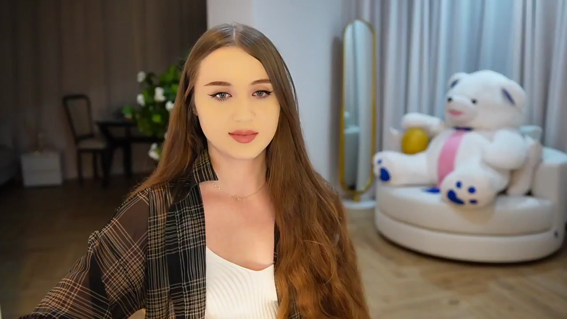 Gallery image thumbnail from Innocent_Soul's myfreecams stream on, 11/19/2024, 16:53 image 3 of 20