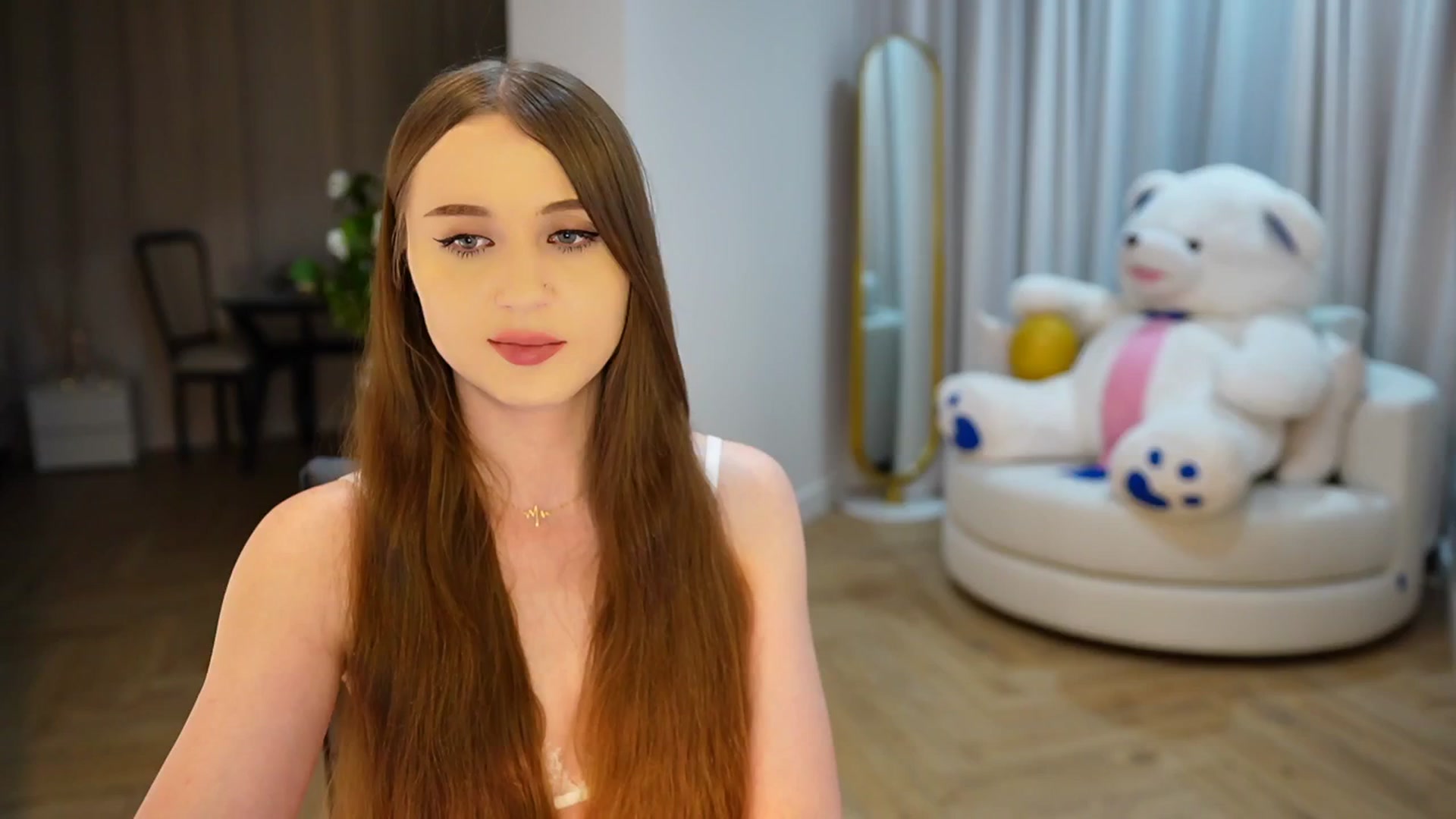 Gallery image thumbnail from Innocent_Soul's myfreecams stream on, 11/19/2024, 19:13 image 20 of 20