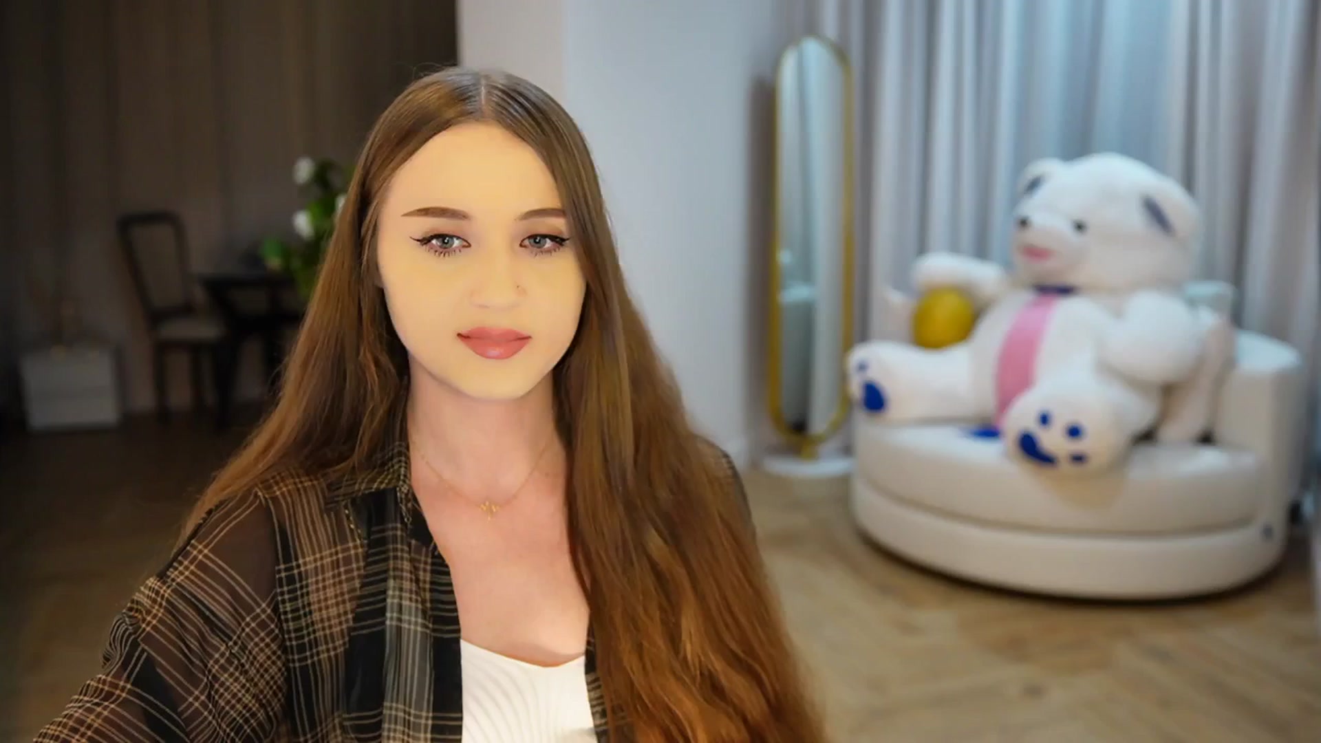 Gallery image thumbnail from Innocent_Soul's myfreecams stream on, 11/19/2024, 19:13 image 3 of 20