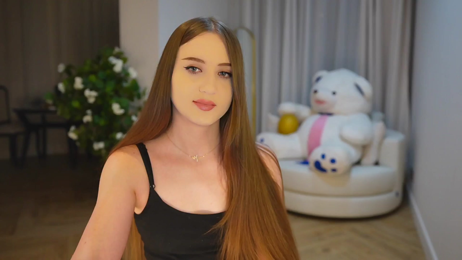 Gallery image thumbnail from Innocent_Soul's myfreecams stream on, 11/20/2024, 15:03 image 6 of 20