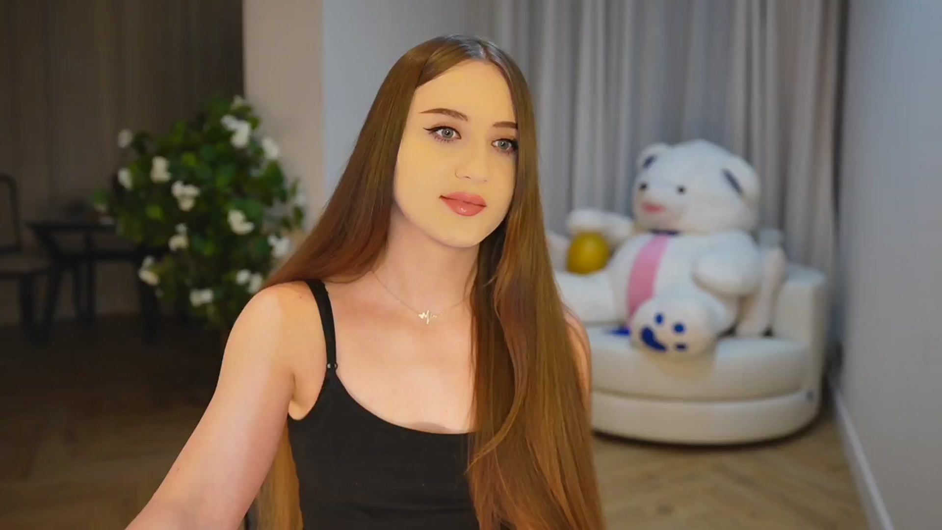 Gallery image thumbnail from Innocent_Soul's myfreecams stream on, 11/20/2024, 15:03 image 20 of 20