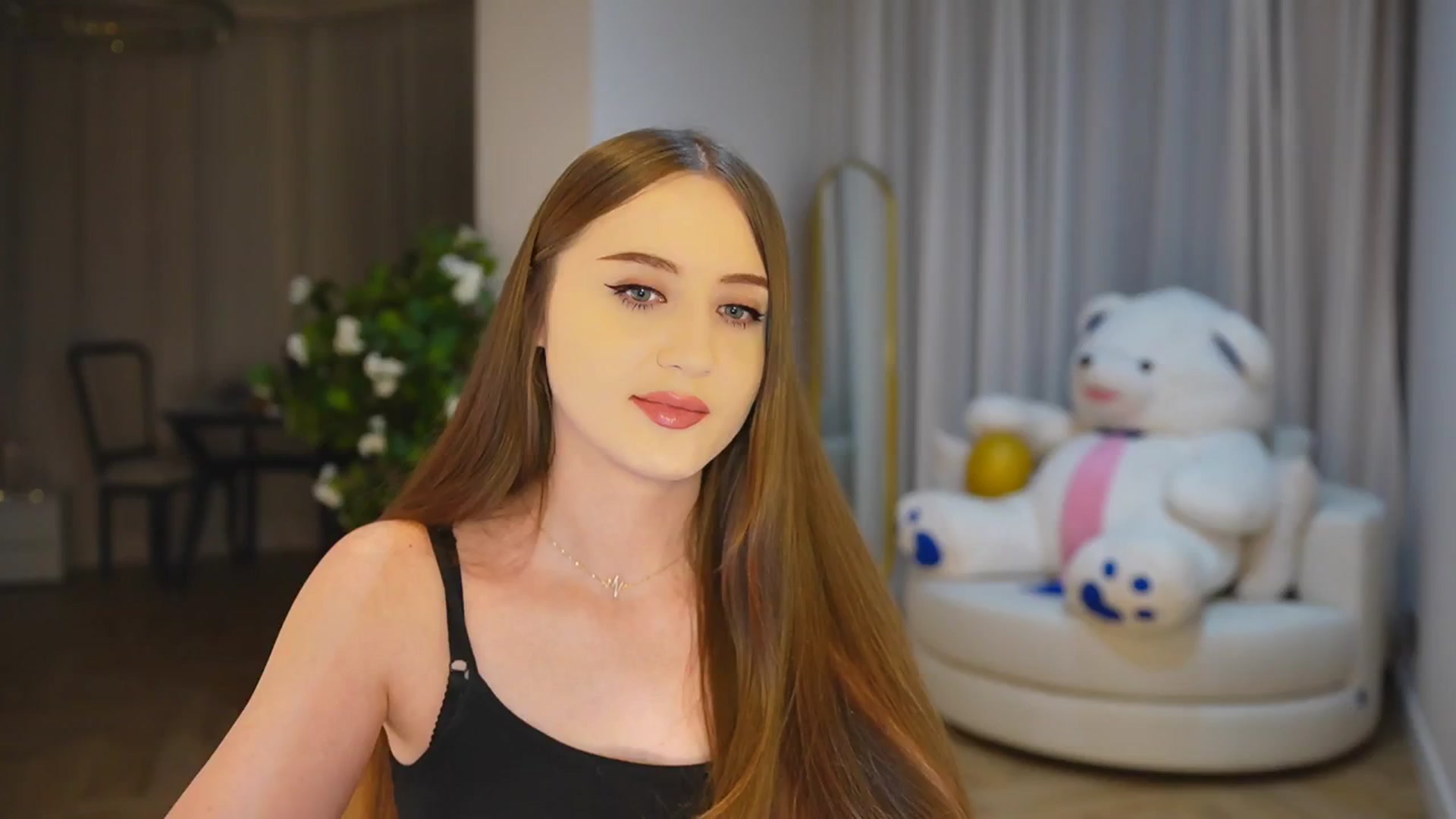 Gallery image thumbnail from Innocent_Soul's myfreecams stream on, 11/20/2024, 15:42 image 20 of 20