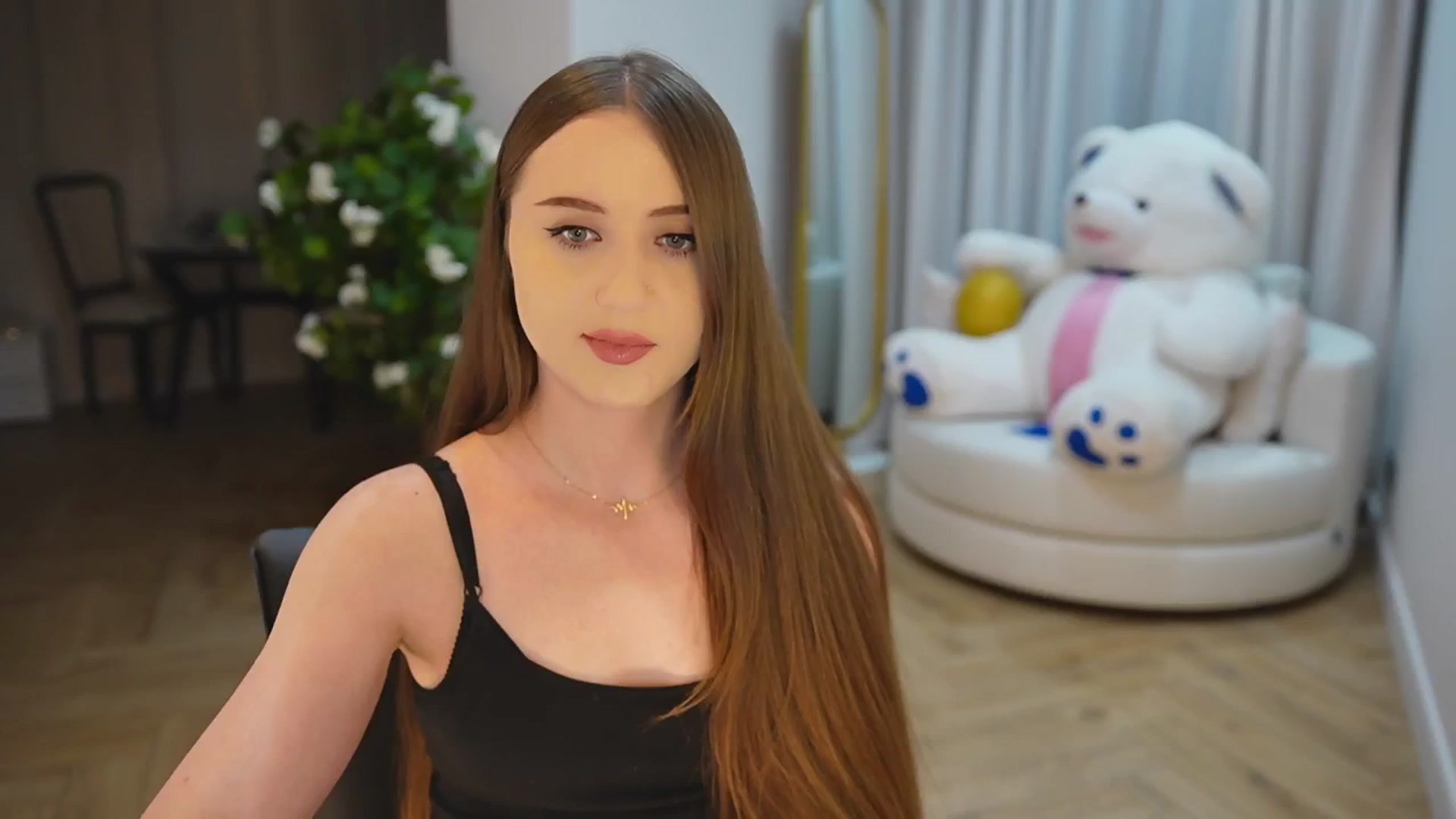 Gallery image thumbnail from Innocent_Soul's myfreecams stream on, 11/20/2024, 17:03 image 18 of 20