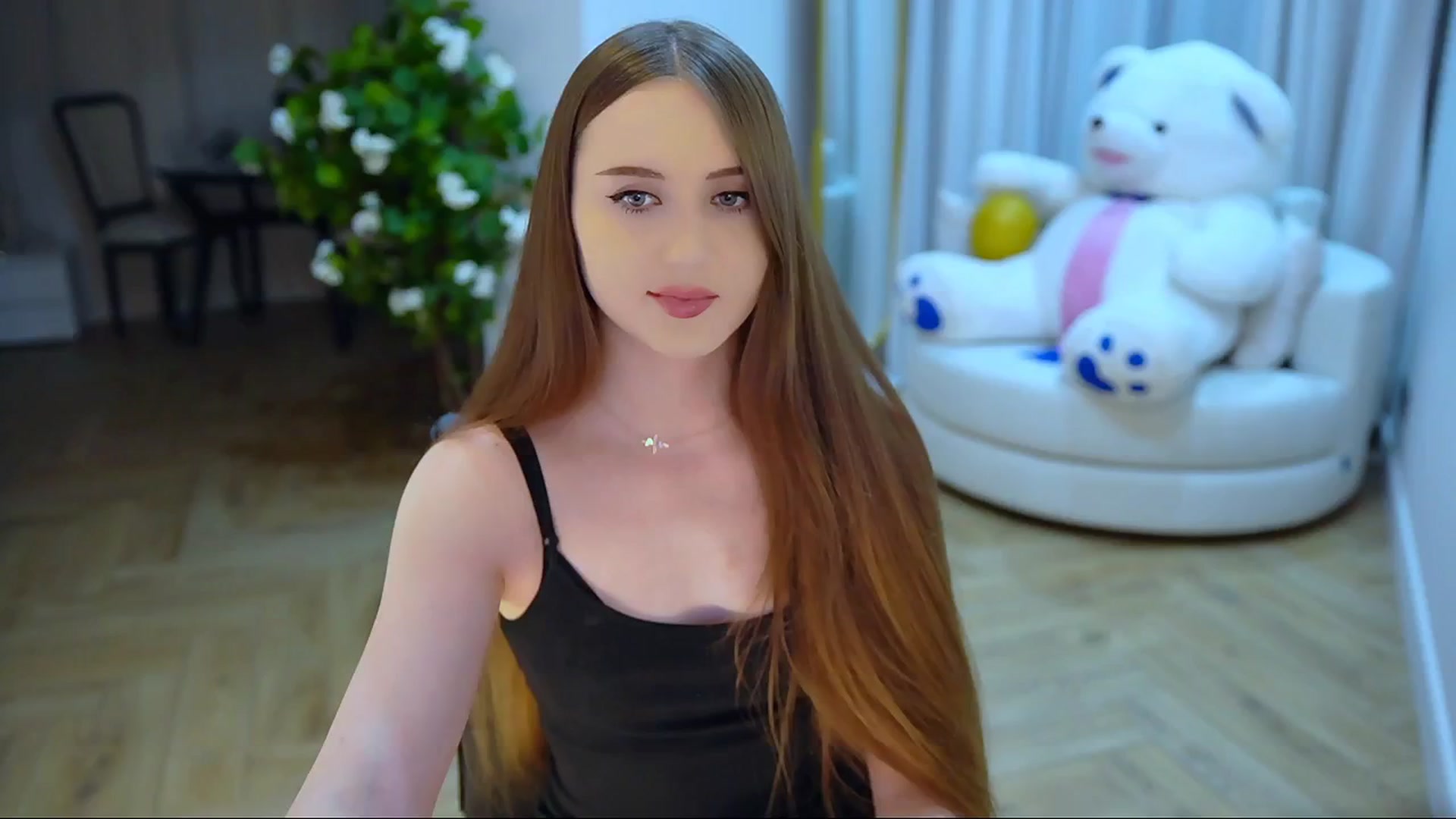 Gallery image thumbnail from Innocent_Soul's myfreecams stream on, 11/20/2024, 18:59 image 4 of 20