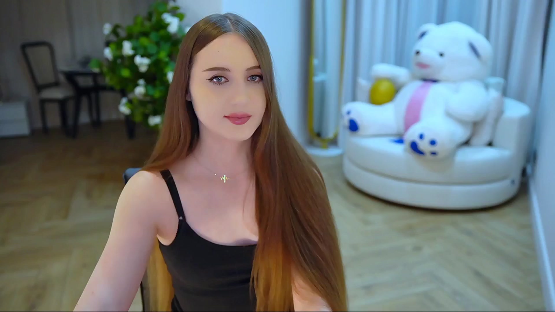 Gallery image thumbnail from Innocent_Soul's myfreecams stream on, 11/20/2024, 19:59 image 9 of 20