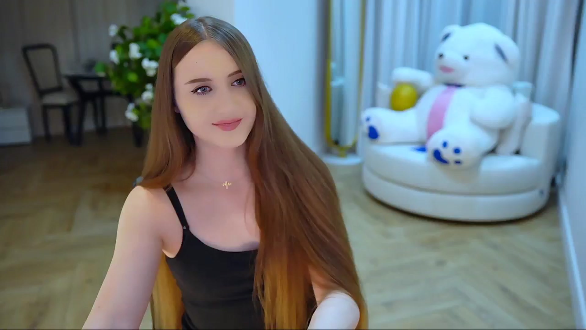 Gallery image thumbnail from Innocent_Soul's myfreecams stream on, 11/20/2024, 19:59 image 18 of 20
