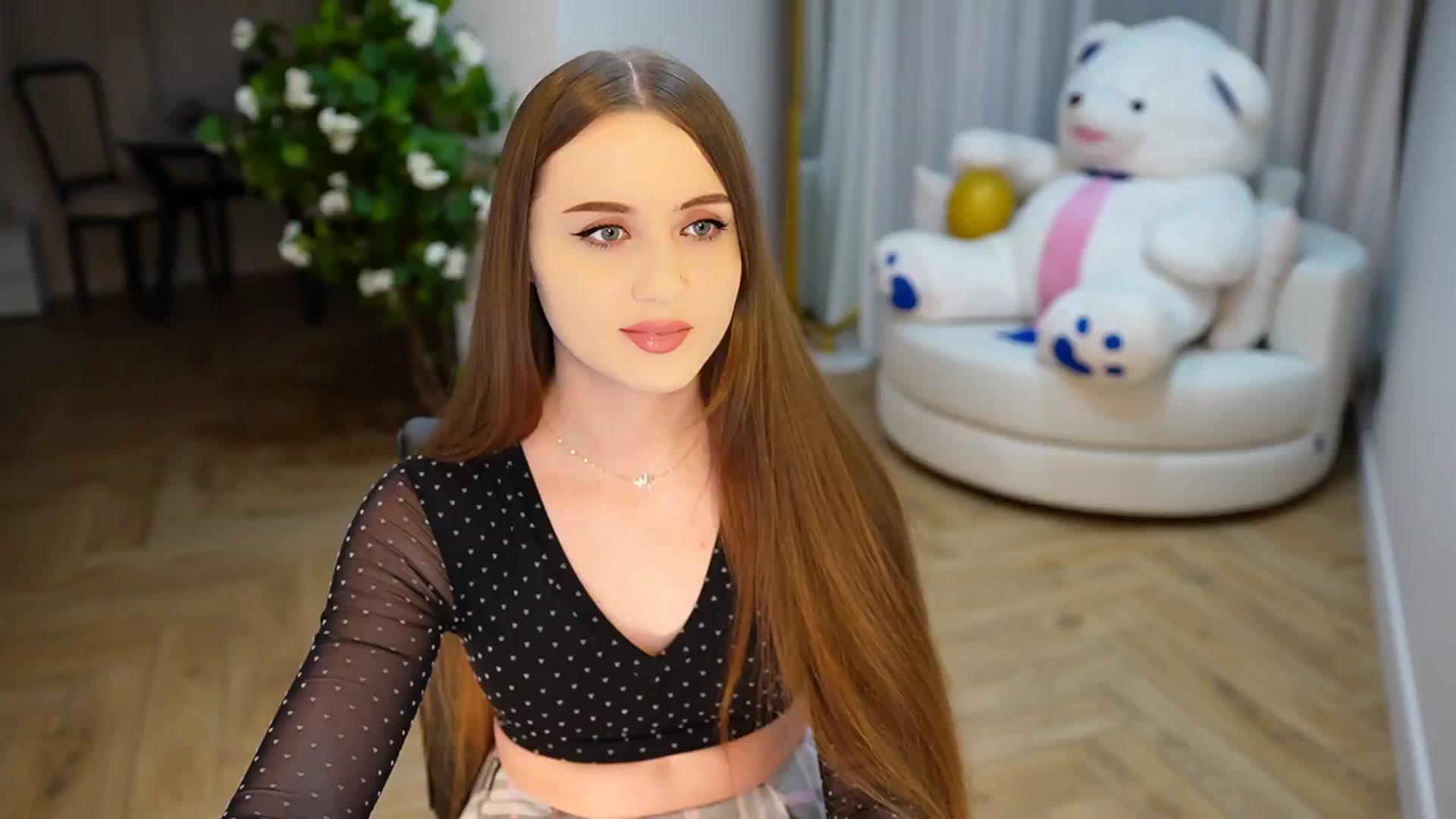 Gallery image thumbnail from Innocent_Soul's myfreecams stream on, 11/22/2024, 14:57 image 2 of 20