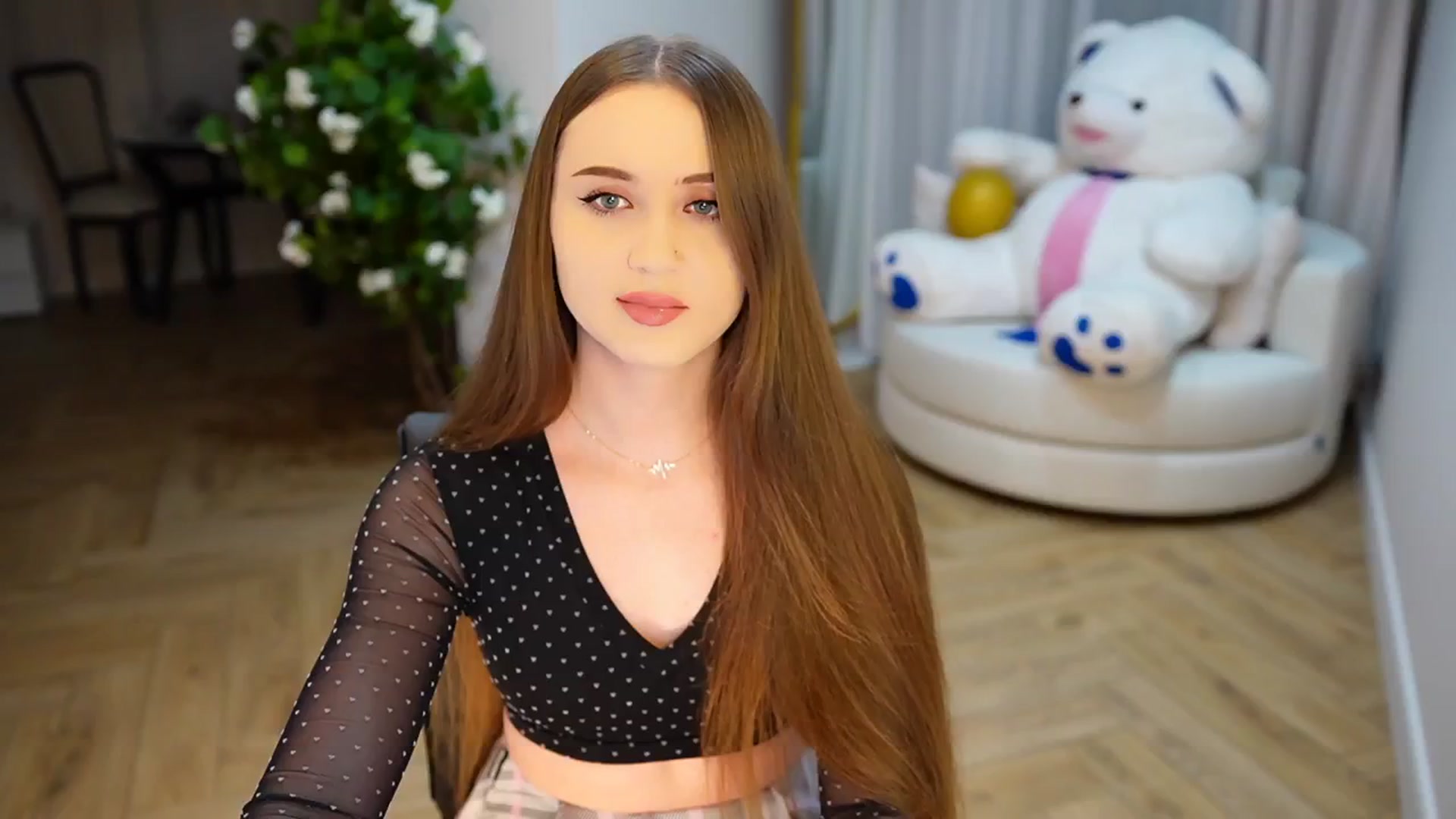 Gallery image thumbnail from Innocent_Soul's myfreecams stream on, 11/22/2024, 14:57 image 8 of 20