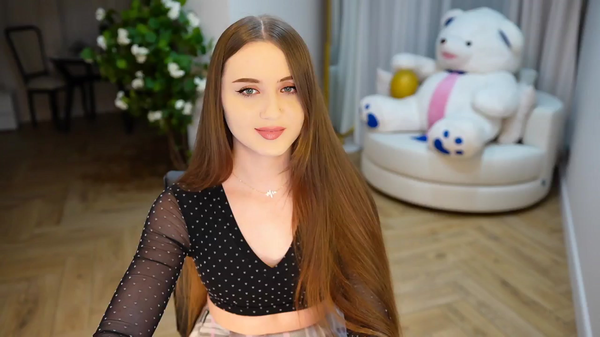 Gallery image thumbnail from Innocent_Soul's myfreecams stream on, 11/22/2024, 14:57 image 5 of 20