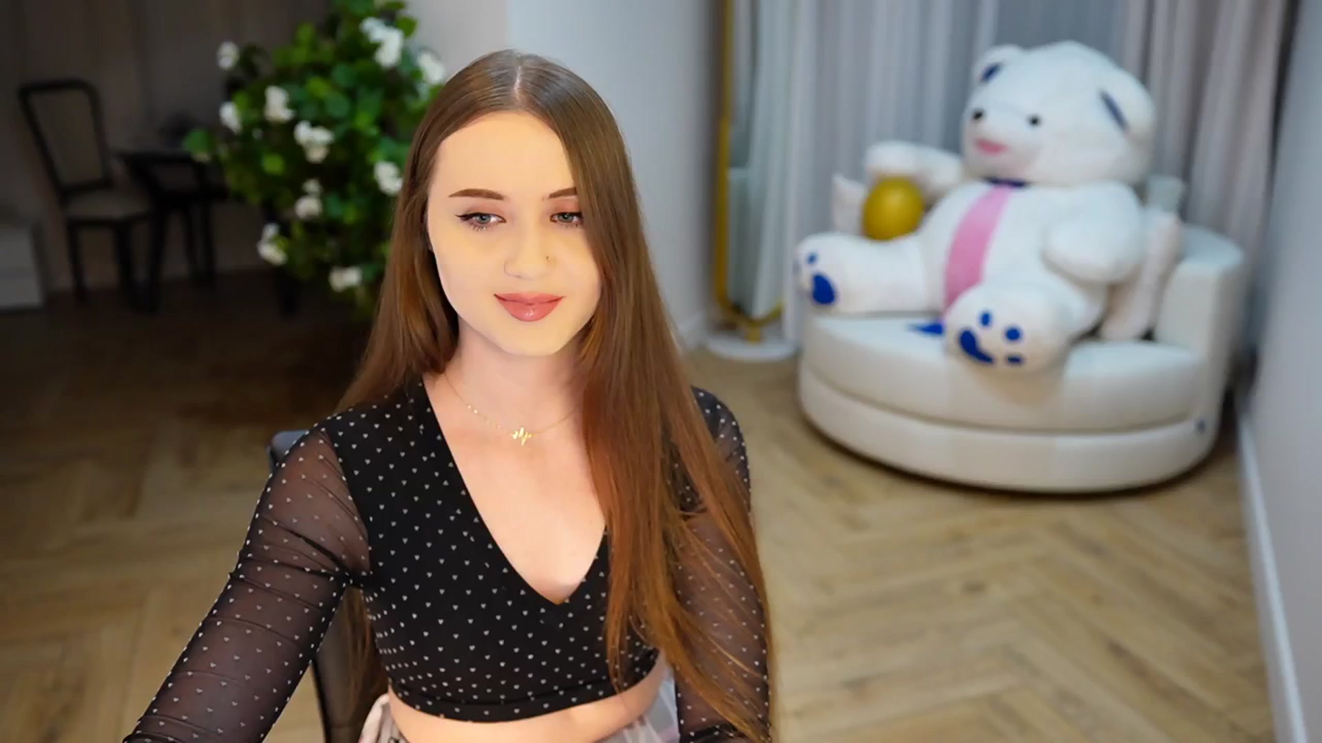 Gallery image thumbnail from Innocent_Soul's myfreecams stream on, 11/22/2024, 17:22 image 1 of 20