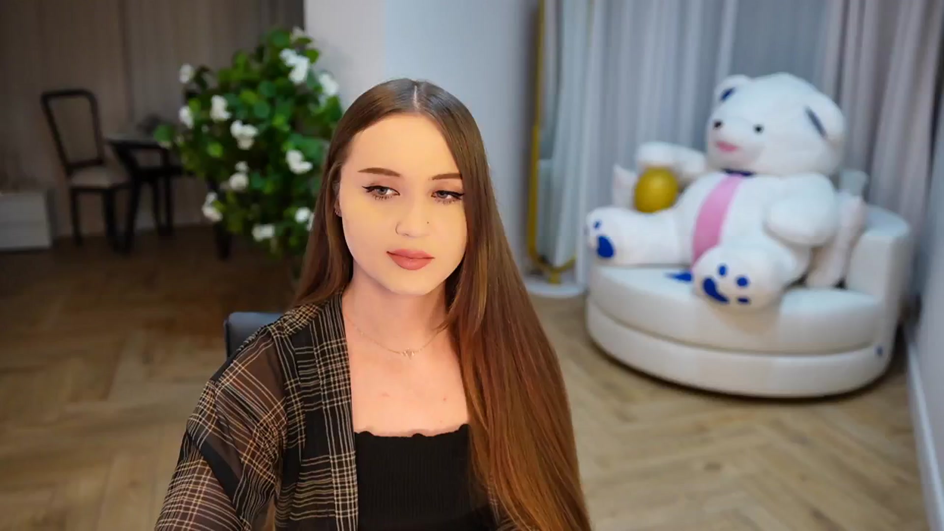 Gallery image thumbnail from Innocent_Soul's myfreecams stream on, 11/24/2024, 15:25 image 7 of 20