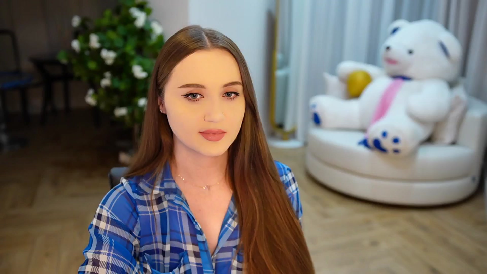 Gallery image thumbnail from Innocent_Soul's myfreecams stream on, 11/29/2024, 19:55 image 10 of 20