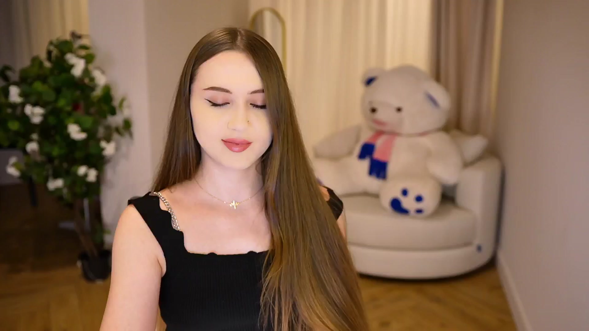 Gallery image thumbnail from Innocent_Soul's myfreecams stream on, 12/03/2024, 16:24 image 14 of 20