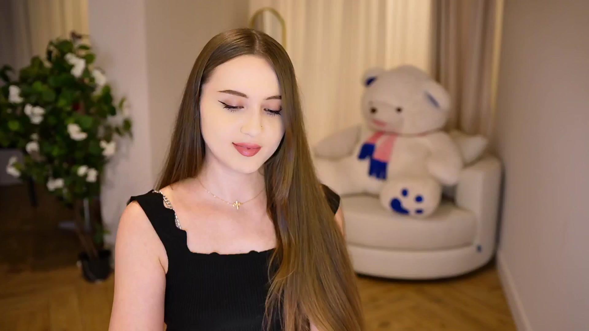 Gallery image thumbnail from Innocent_Soul's myfreecams stream on, 12/03/2024, 16:24 image 12 of 20