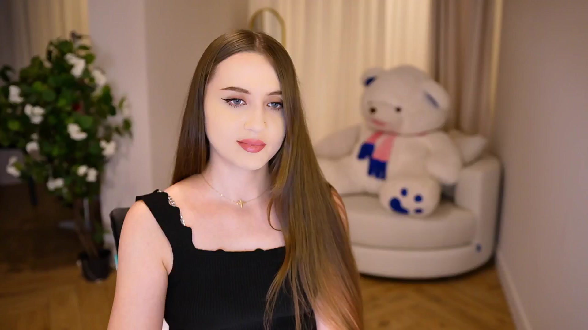 Gallery image thumbnail from Innocent_Soul's myfreecams stream on, 12/03/2024, 16:24 image 3 of 20