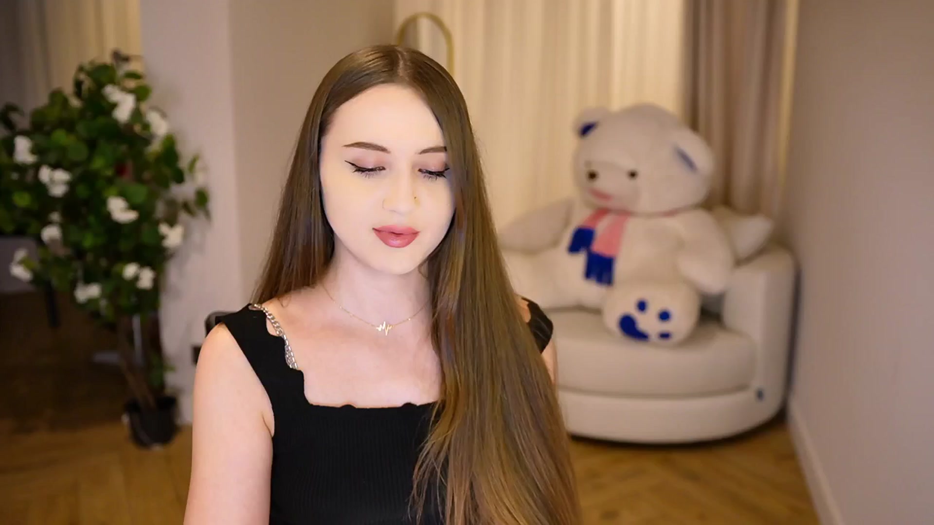 Gallery image thumbnail from Innocent_Soul's myfreecams stream on, 12/03/2024, 16:24 image 13 of 20