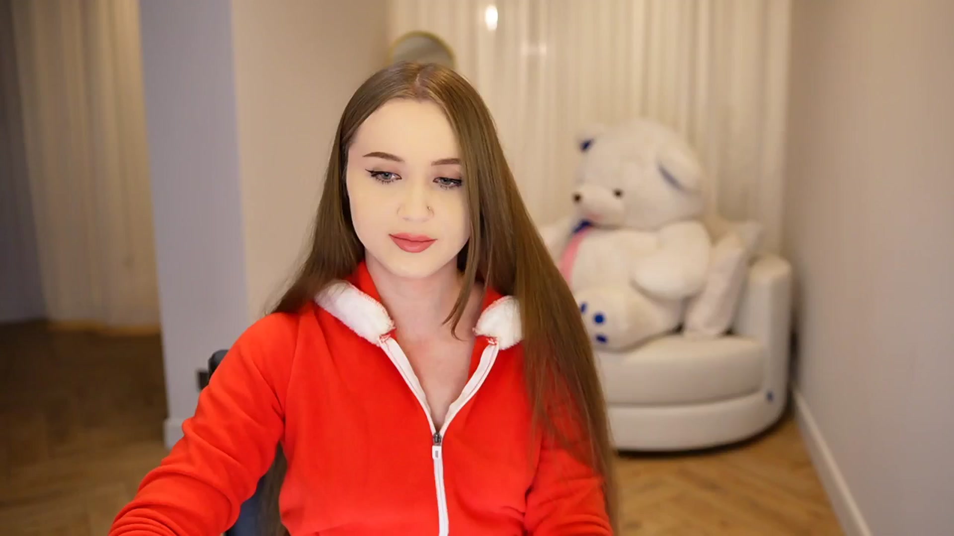 Gallery image thumbnail from Innocent_Soul's myfreecams stream on, 12/31/2024, 20:15 image 3 of 20