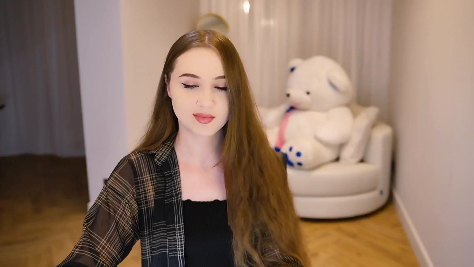 Gallery image thumbnail from Innocent_Soul's myfreecams stream on, 01/04/2025, 17:18 image 10 of 20