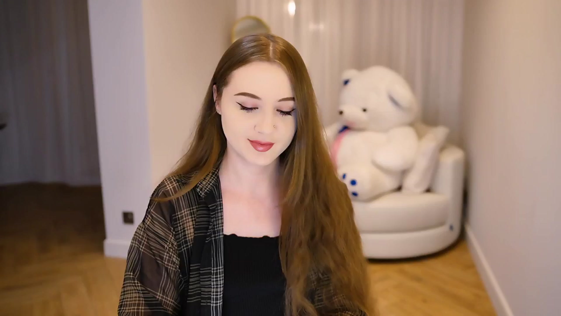Gallery image thumbnail from Innocent_Soul's myfreecams stream on, 01/04/2025, 17:18 image 1 of 20